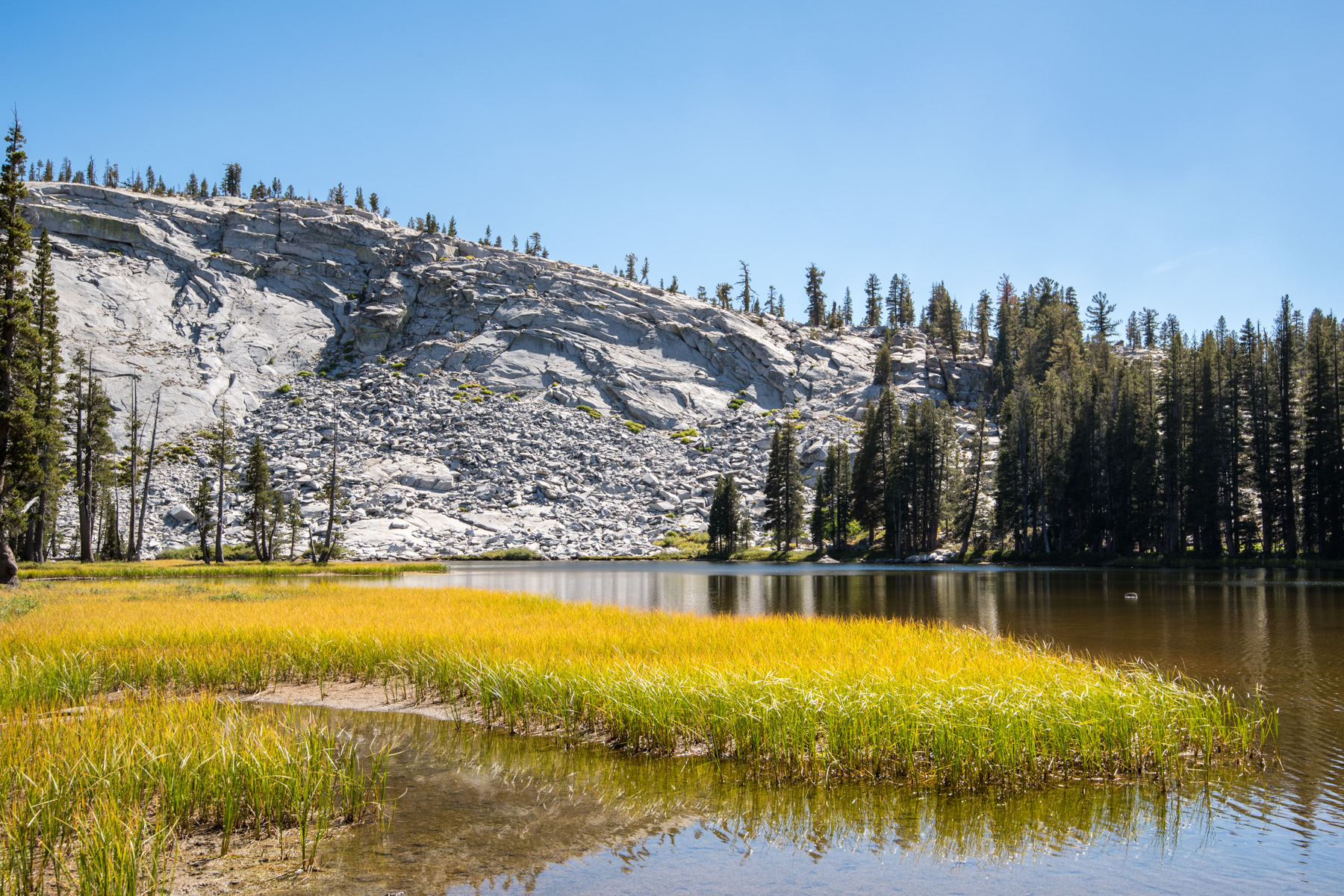 Lower Merced Pass Lake